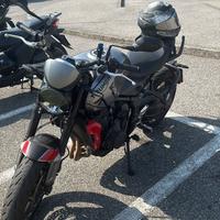 Triumph Trident 660 – 2023 – 10.500 km – Accessori