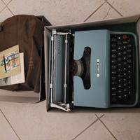 macchina da scrivere olivetti lettera 22