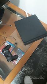 Play station 4 usata in buone condizioni