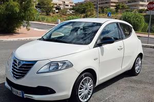 Lancia Ypsilon 1.2 GPL