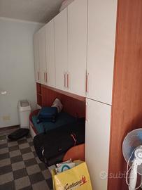  armadio con due letti, perfetto