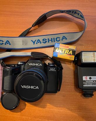 MACCHINA FOTOGRAFICA-YASHICA 107 MULTI PROGRAM