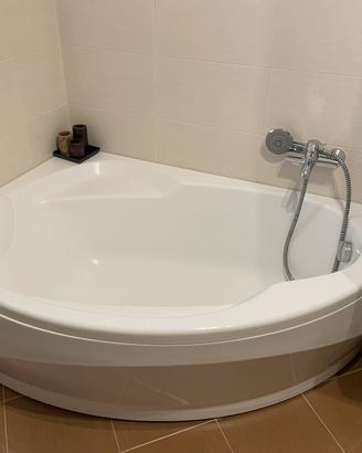 Vasca da bagno pannellata