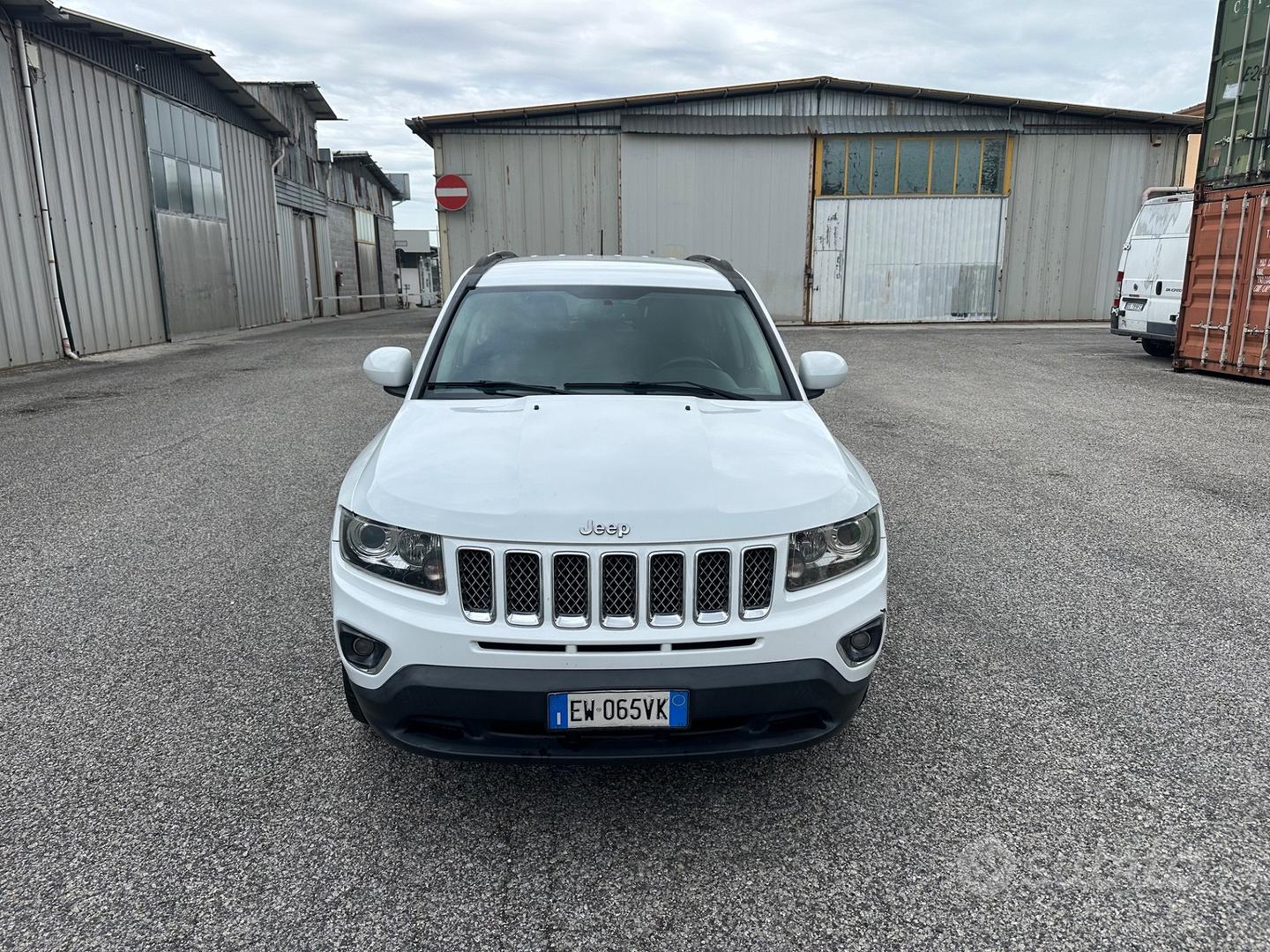 Jeep Compass 2015 photo 2