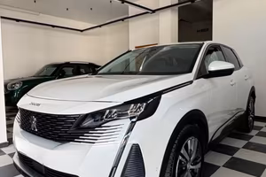 Peugeot 3008 BlueHDi 130 S&S EAT8 Allure