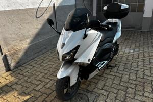 Yamha TMAX 530 ABS del 2014 con soli 22000 Km