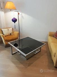 Tavolino da salotto cromato con vetro fumè