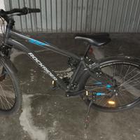 Mountain Bike Rockrider ST 100
