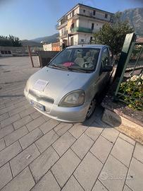 Toyota Yaris benzina