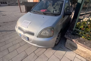 Toyota Yaris benzina