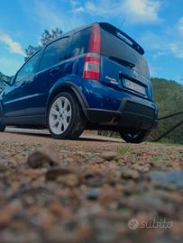 Panda 100hp 1.4 16V GPL ricondizionata
