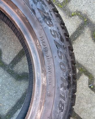 set di gomme invernali pirelli