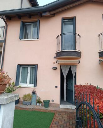 Casa a schiera