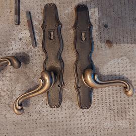 Maniglie vintage in ottone