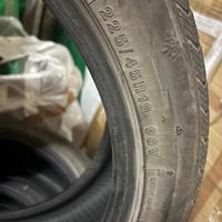 Gomme auto