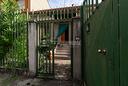 villetta-singola-con-giardino-privato-e-box-