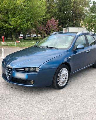 Alfa Romeo 159 2.4 JTDm 200 CV Sportwagon Distinct