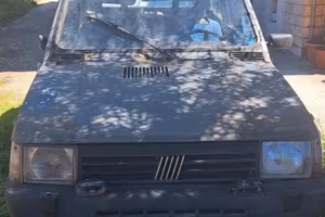 panda 4x4 Sisley da restaurare assieme a carrello