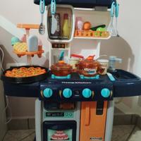 Cucina giocattolo