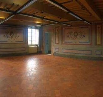 Immobile di 200 m² con più di 5 locali e posto aut