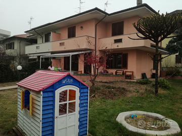 Villetta libera sui 3 lati