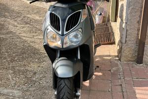 Aprilia SportCity 200
