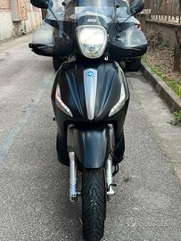 Beverly 350S  ABS-ASR