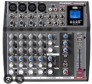 Phonic mixer