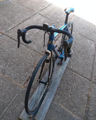 Bici da corsa. BASSO