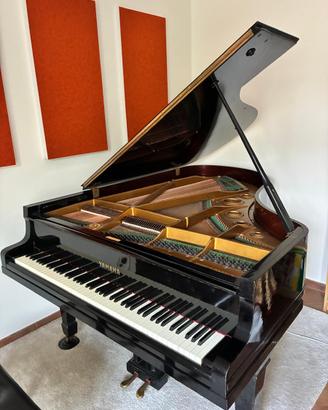 Pianoforte a coda Yamaha (3/4) 1954, rigenerato