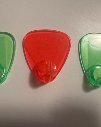 Ganci adesivi
