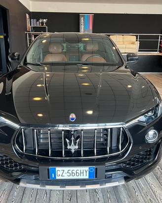Maserati Levante AWD GRANLUSSO / UNICO PROPRIETARI