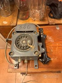 Telefono fisso a cornetta antico vintage