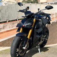 Ducati Streetfighter v4s