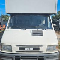 Autonegozio resti