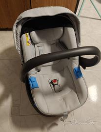 Ovetto auto Oasys 0+ Chicco con base