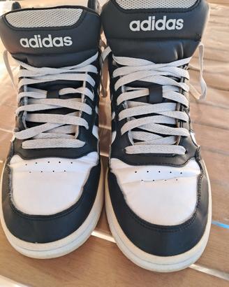 Adidas Core Hoops 3.0 mid 