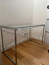 Scrivania in acciaio cromato e vetro temperato