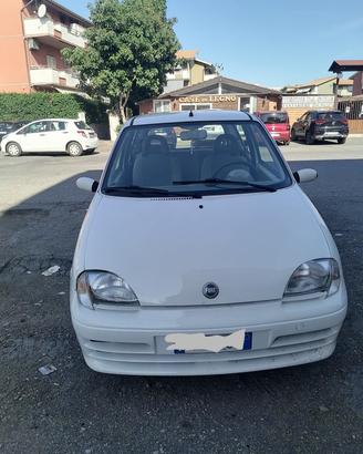 Fiat 600 1.1 ACTIVE 
