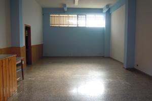 LOCALE COMMERCIALE 52 mq a Belpasso