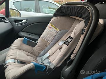 ovetto Inglesina e base isofix 