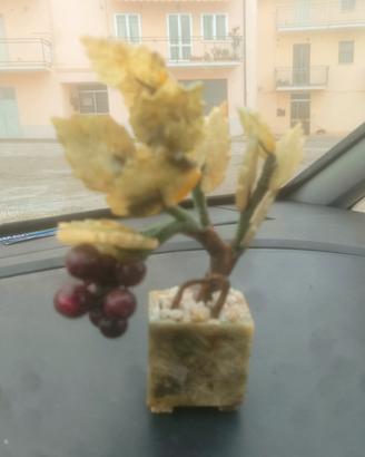 oggetto in pietra vintage 