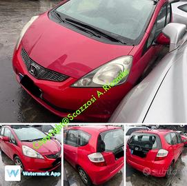 Honda Jazz anno 2010 per ricambi Fi