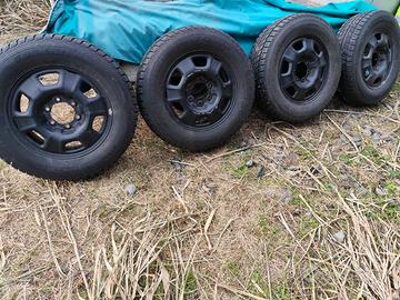 Ruote complete per Toyota Land Cruiser