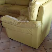 Divano angolare in pelle