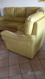 Divano angolare in pelle
