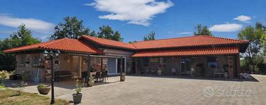Villa di 230 m² con più di 5 locali e box auto dop
