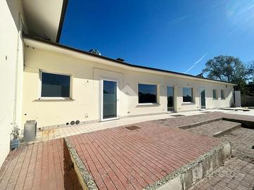 NEGOZIO A IVREA