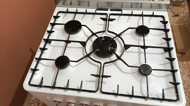 Cucina a gas REX con forno – funzionante e in buon