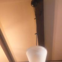 Lampadario in vetro acidato